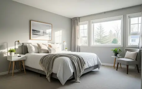 Carpet installation in a bedroom